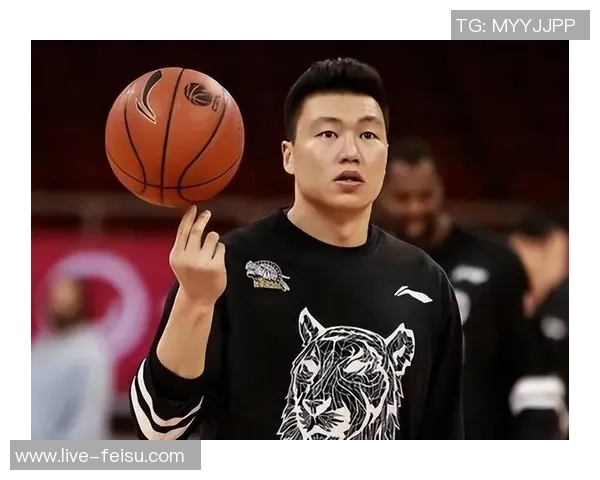 李根：从篮球场上的闪耀星光到人生舞台的坚韧奋斗者